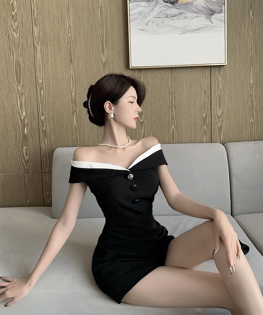 dc7bdc07c43f692f.jpg' style=