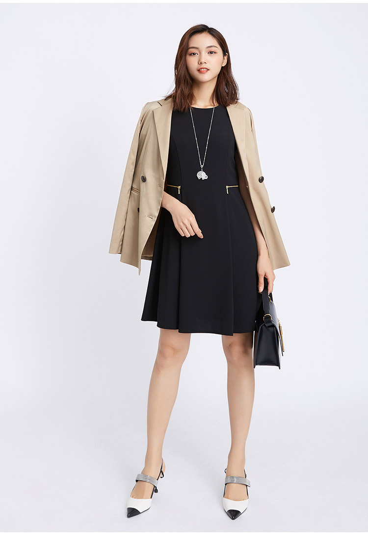 哥弟女装2020夏季新款通勤收腰圆领短袖连衣裙装饰拉链a字裙8500057