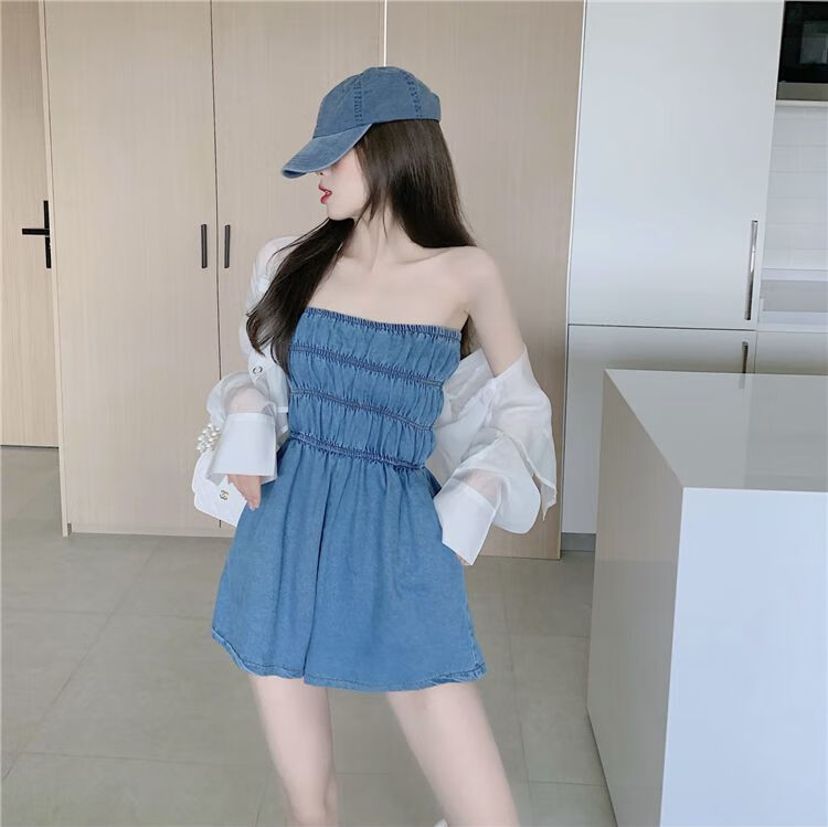 6285595c3b833763.jpg' style=