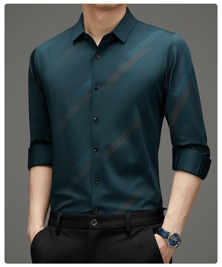 f4876d153a7d7530.jpg' style=