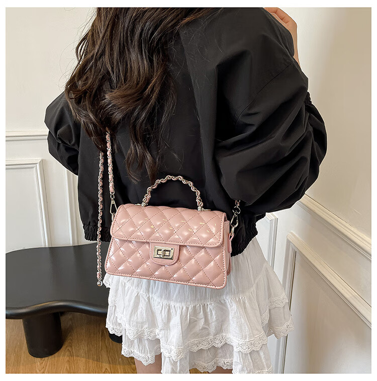 a451328e1476b6a8.jpg