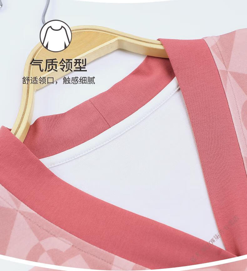 492ff1bfb013988b.jpg' style=