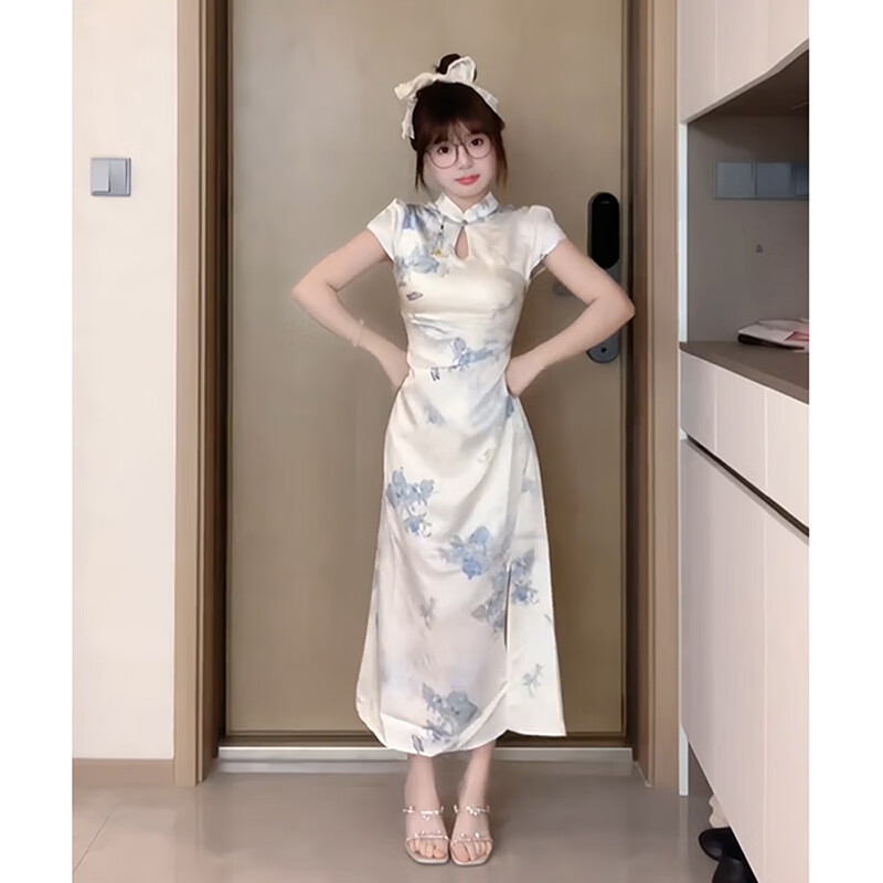 2a3d8687ad98b28b.jpg' style=