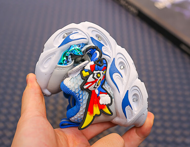 3faf6f51fd96c3f8.jpg' style=