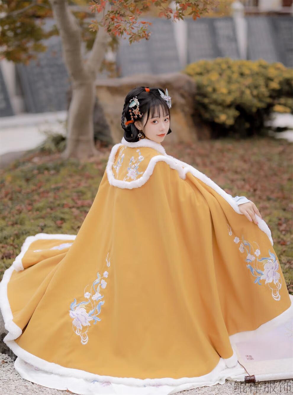 鲲桦明制汉服设计相思引汉服明制中国风刺绣斗篷云肩日常汉服套装