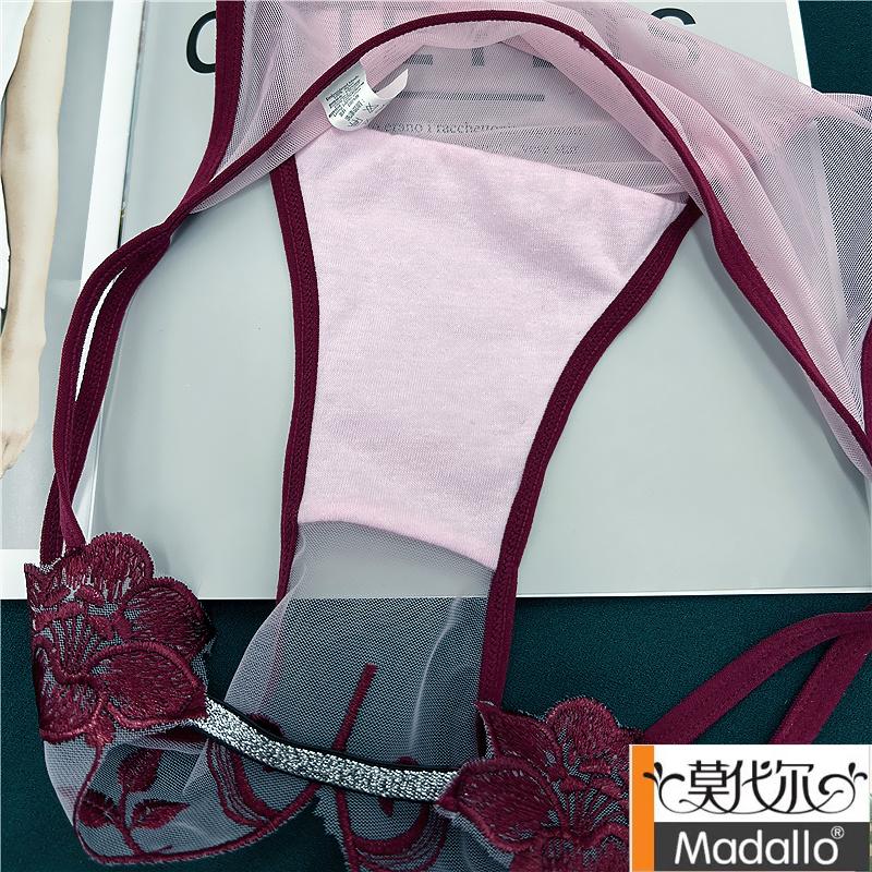 4bf21d69414af6a3.jpg' style=