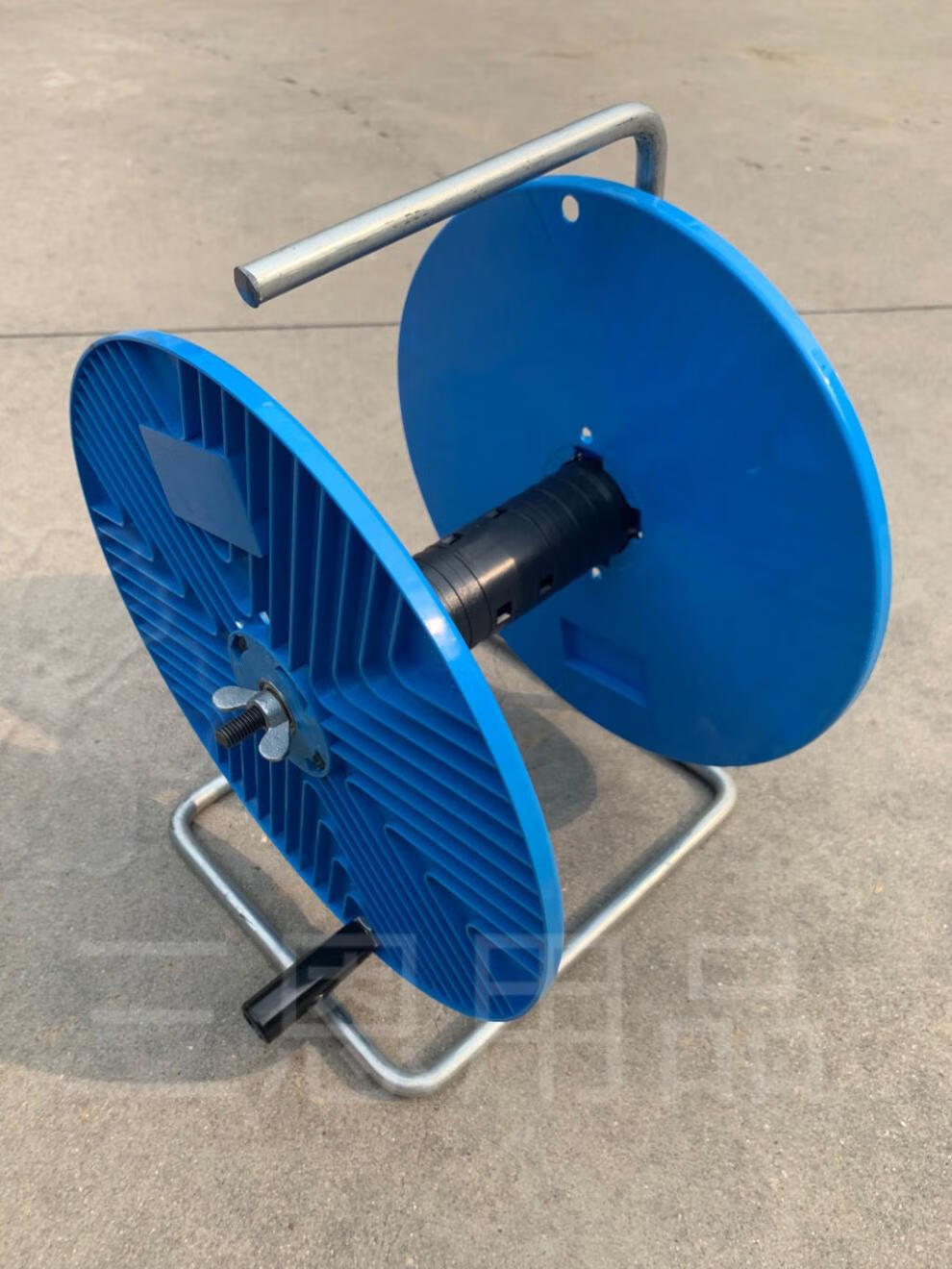 电线收纳神器收线盘线架子便携收线盘放线滚轮手摇轱辘放线器线轮 300