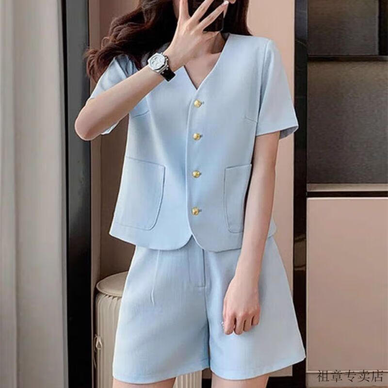 49820510d6050dea.jpg' style=