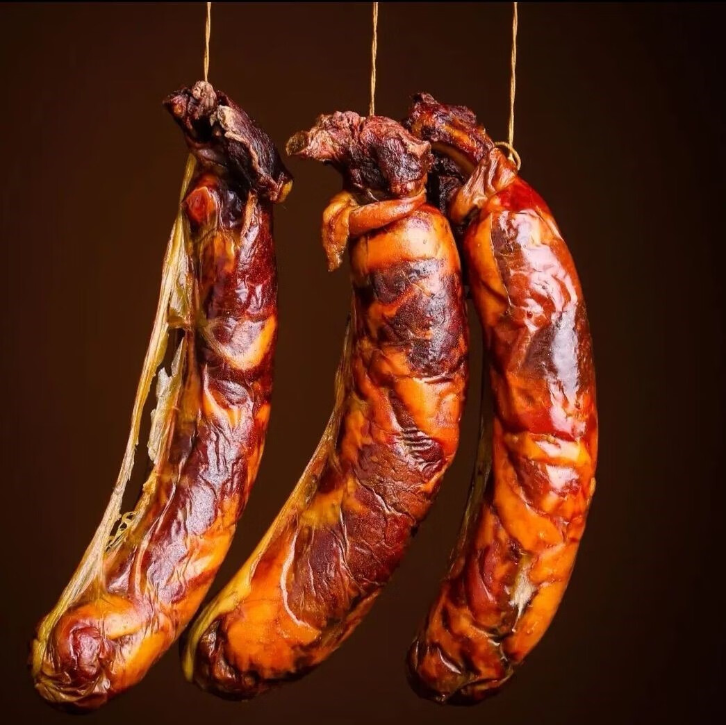 新疆伊犁熏马肉马鬃肉腱子马肉熏马肠熏马排哈萨克族熏马肉肠 伊犁熏