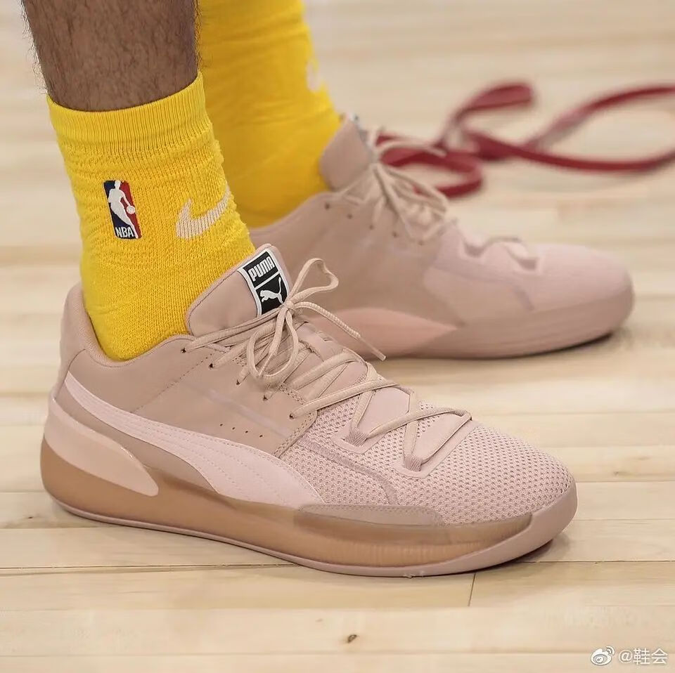 haedwood库兹马篮球鞋男黑白低帮休闲缓震耐磨实战球鞋 黑红2代 40