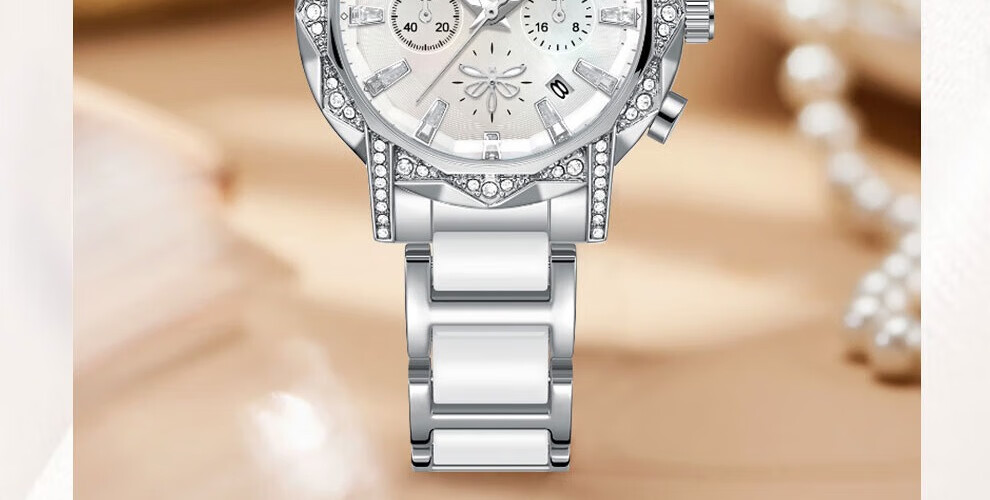 COMLORVEI Star And Moon Goddess Watch, Diamond-Studded Shimmering Luxury Wristwatch, British Style Women's Watch, Gift for Girlfriend, 684 5