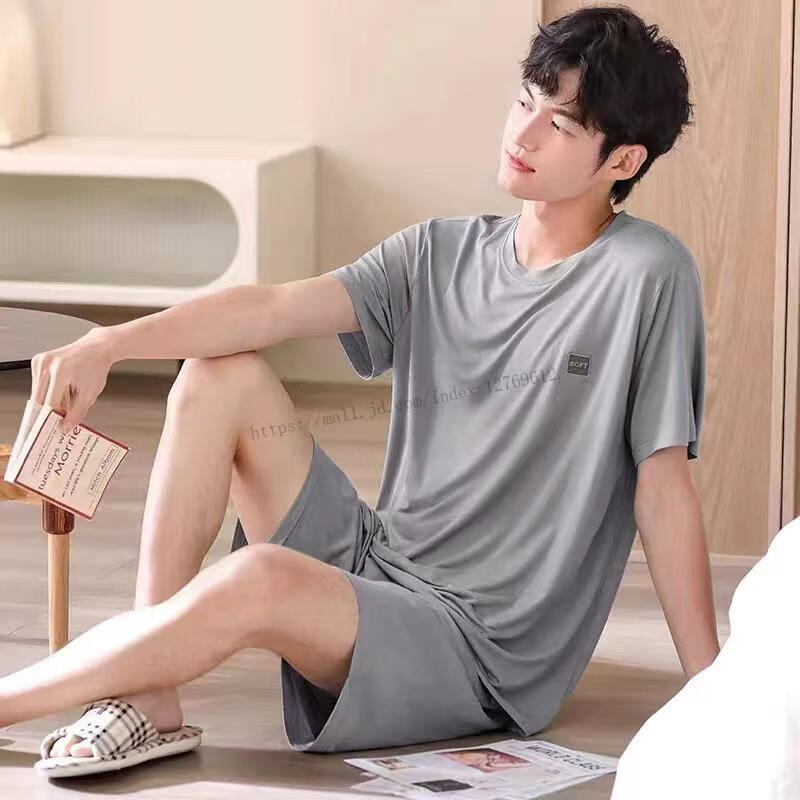 4ff030012767b2c4.jpg' style=