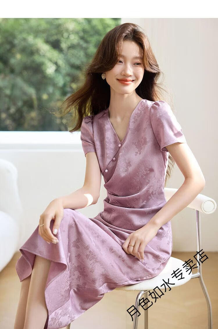 d3e2dc0d9a26e23e.jpg' style=