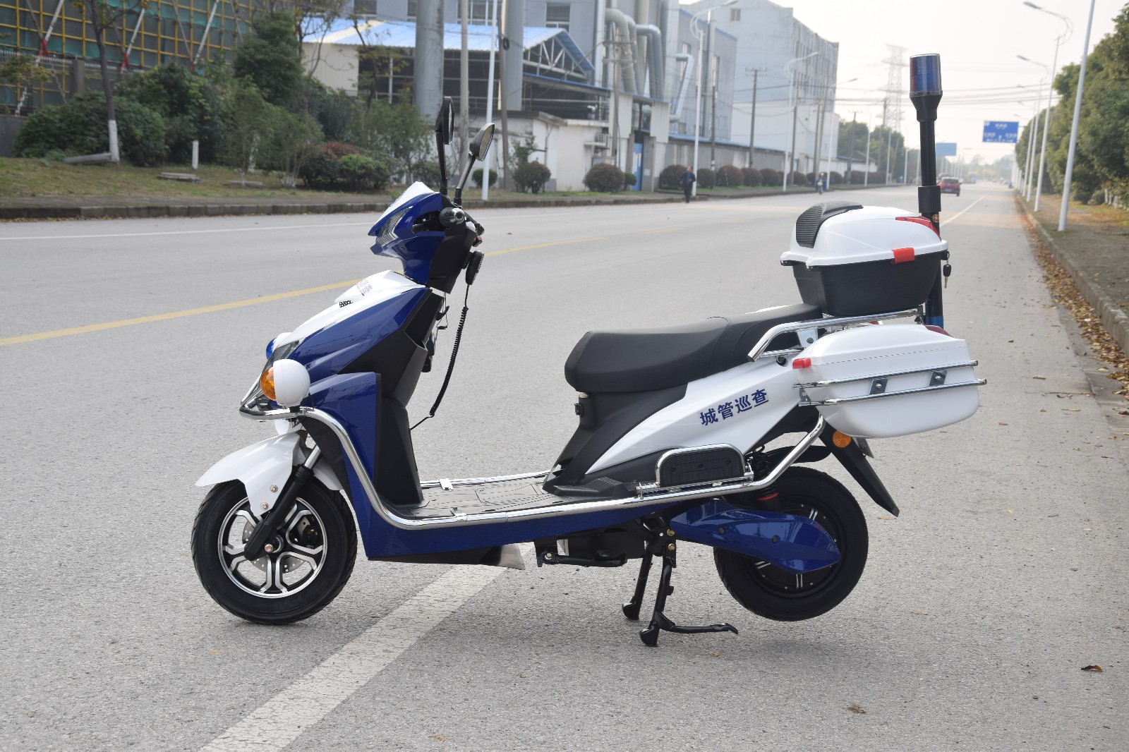 巡逻电动车电摩60v72v城管广场巡查电瓶车电动自行车电动巡逻车摩托车