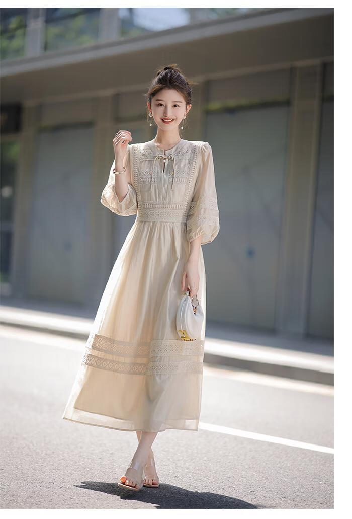 e245ecfb308ad25c.jpg' style=