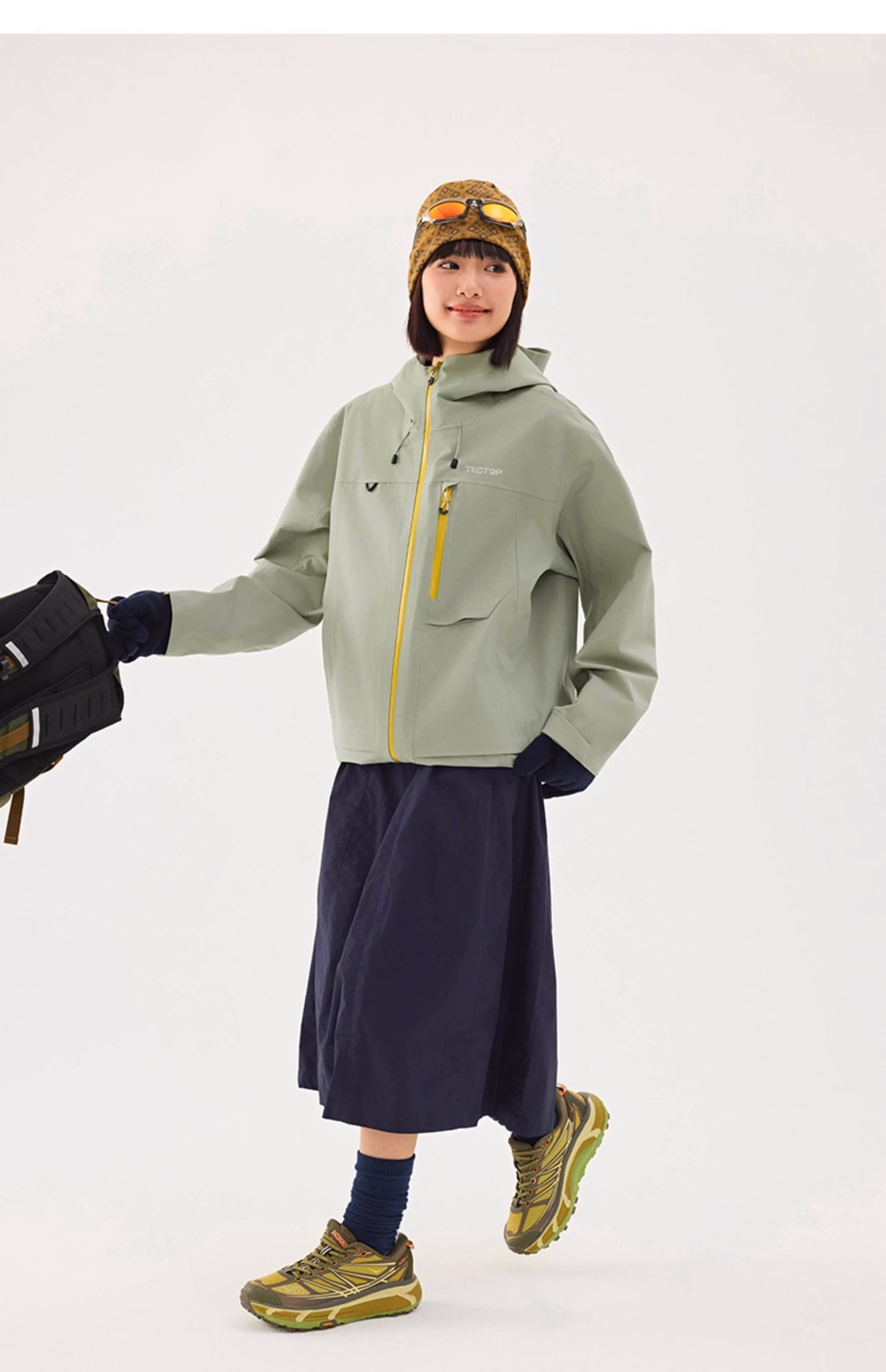 TECTOP Single-Layer Hard Shell Breathable Mountaineering Jacket for Men and Women 81