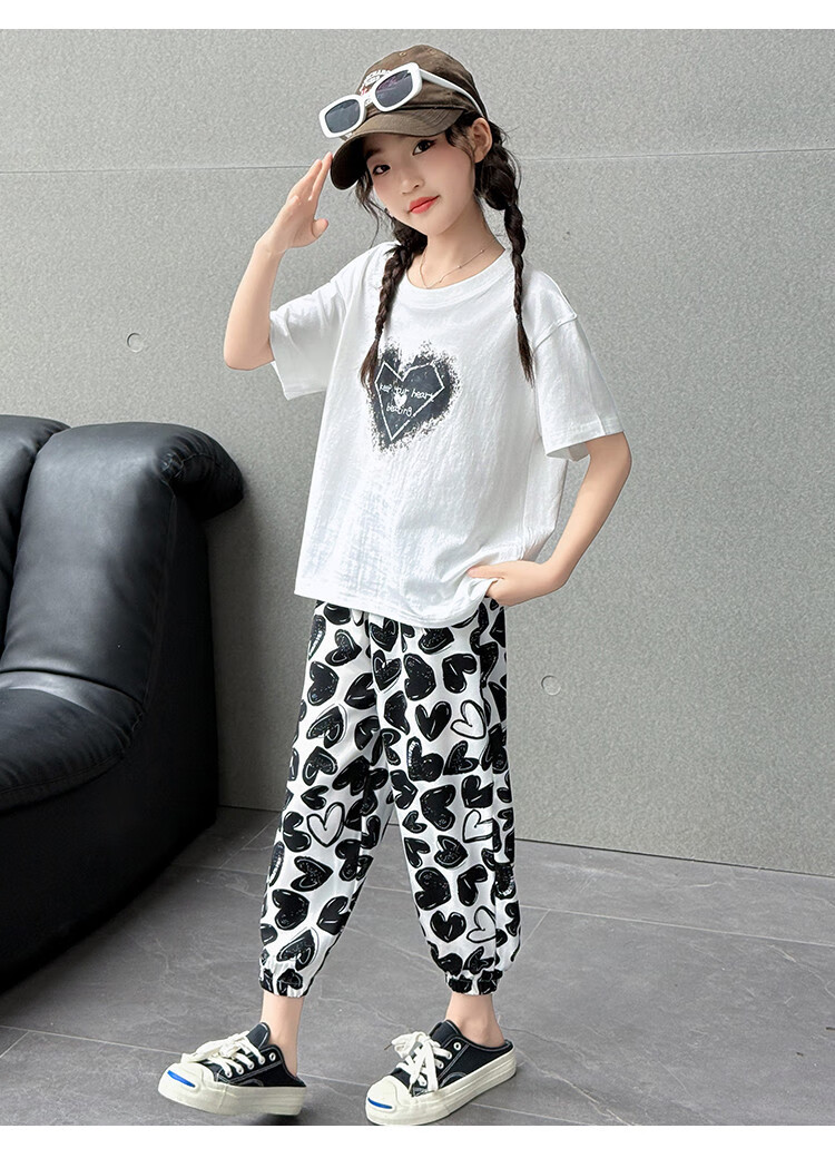 Mumuwu Girls' Summer Outfit, 2026 New Stylish Collection, Casual Short-Sleeve T-Shirt for Older Children, Two-Piece Summer Wear for Kids 4