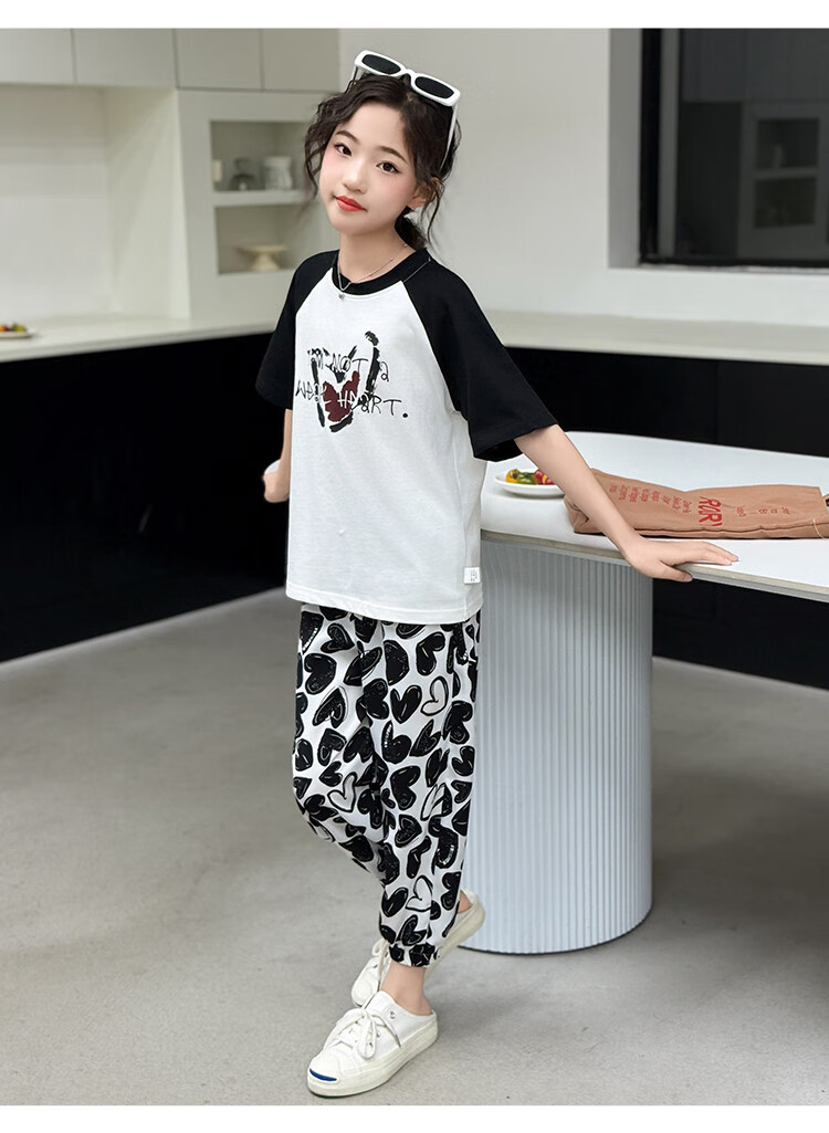Mumuwu Girls' Summer Outfit, 2026 New Stylish Two-Piece Set for Older Children, Short-Sleeved Thin Summer Clothing for Kids 8