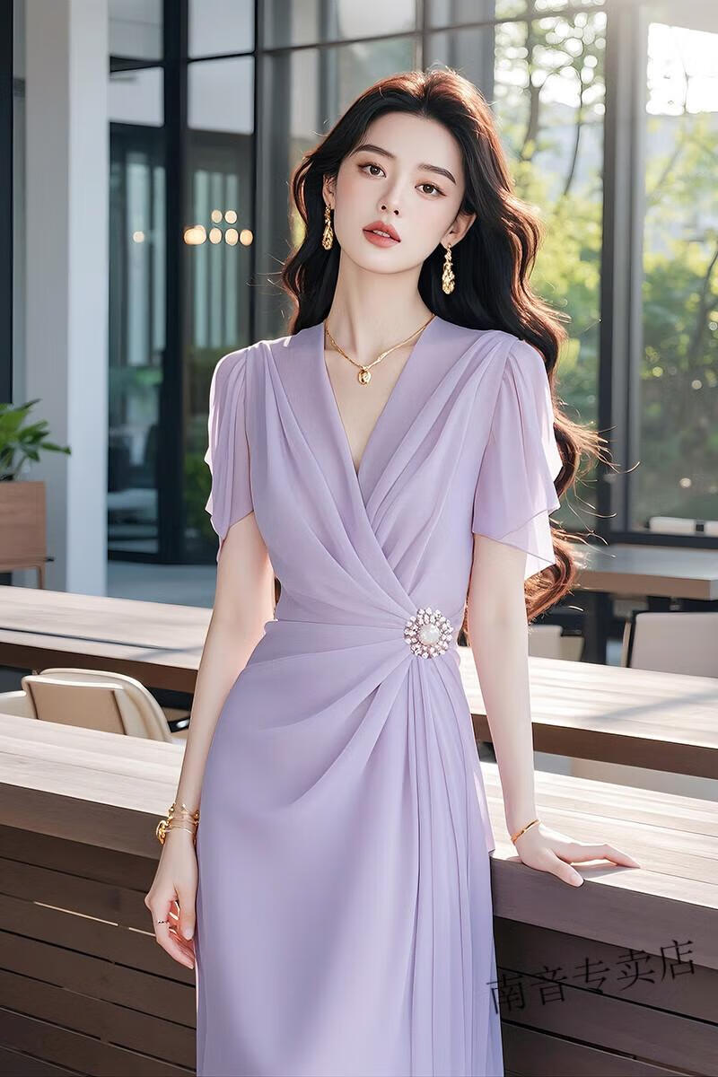 1b602292e502f280.jpg' style=