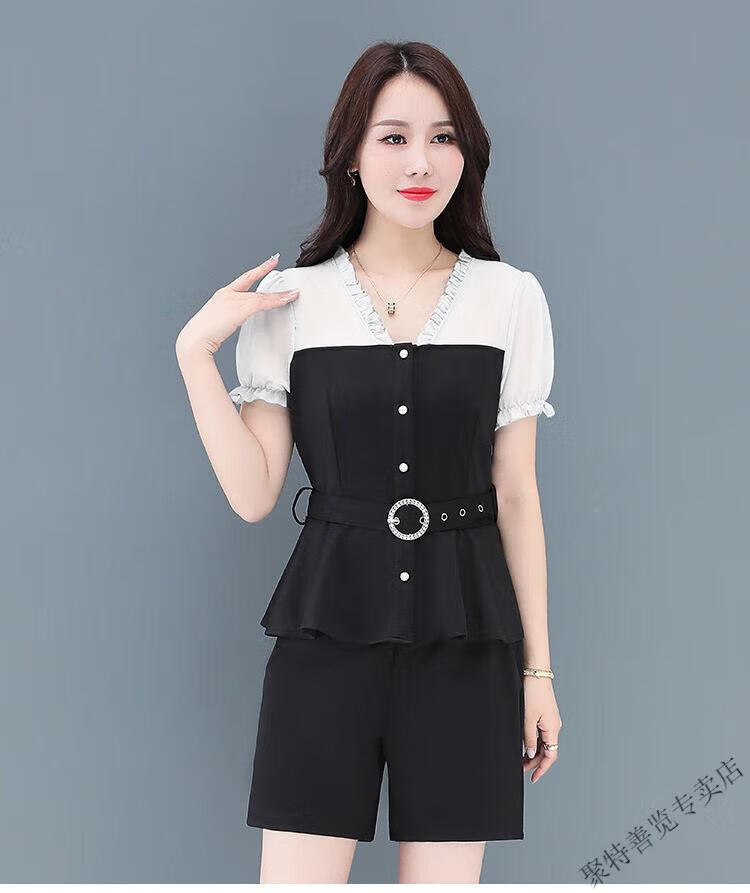 407183d58a640cb1.jpg' style=