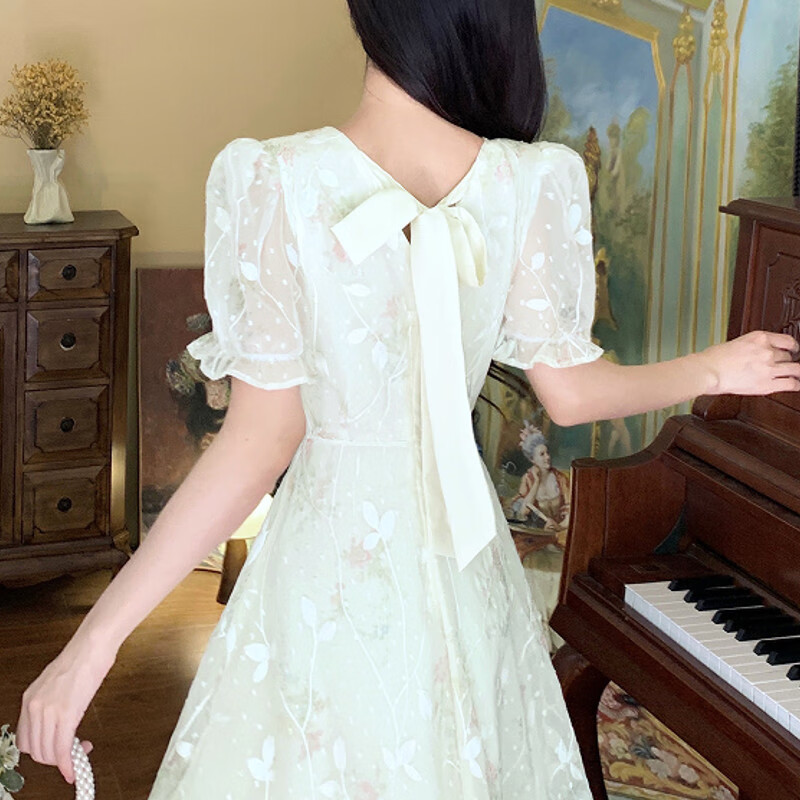 1979f14e9edb3615.jpg' style=