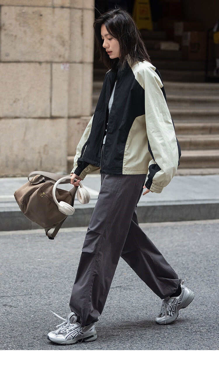 1aa0adb93422c041.jpg' style=