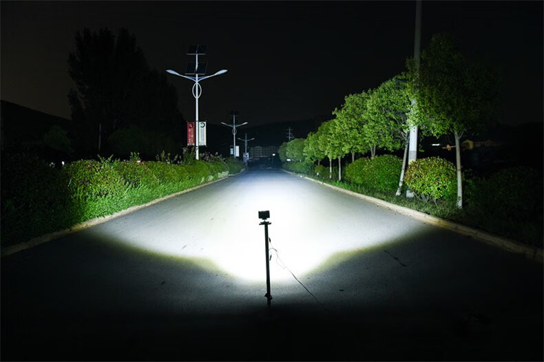 电瓶车电动车灯超亮led大灯摩托车灯汽车强光三轮车射灯外置通用 新款