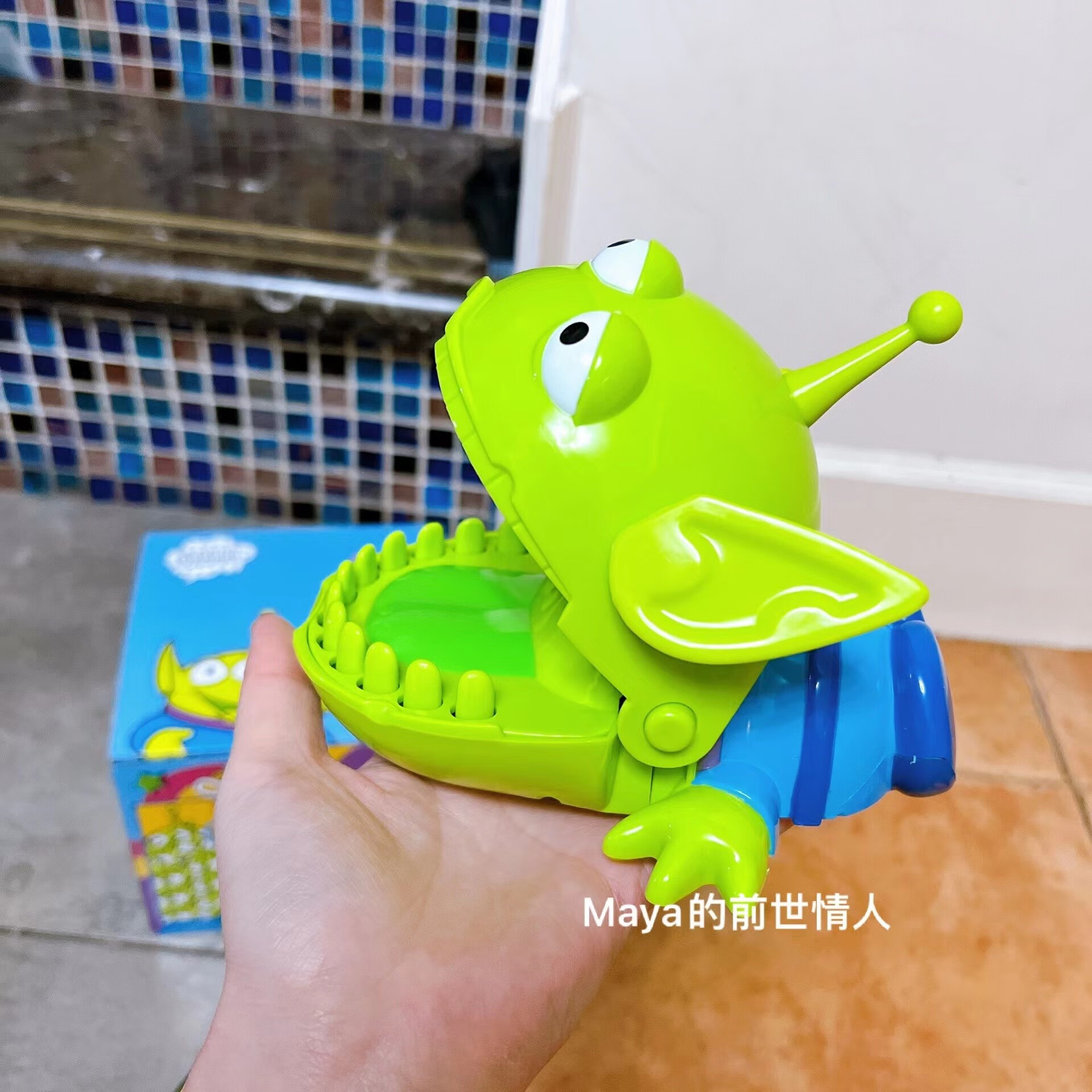 解压玩具咬手指的大嘴巴鳄鱼儿童子玩具咬手鳄鱼整蛊创意抖音同款网红