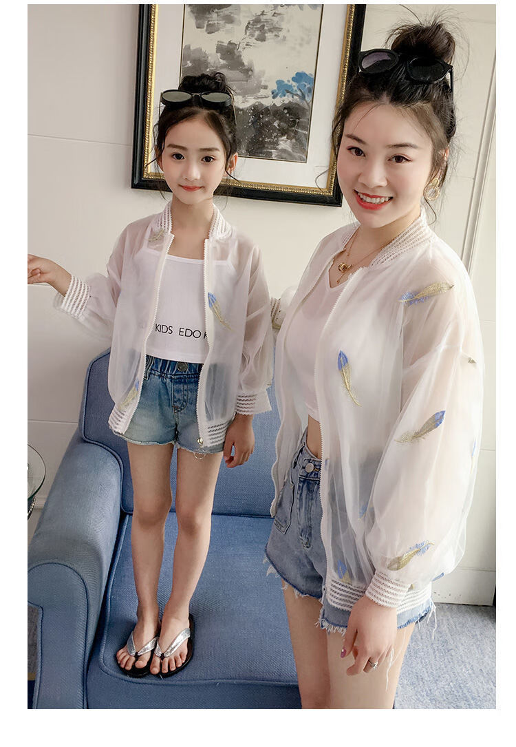 67957c03a3bbe39f.jpg' style=