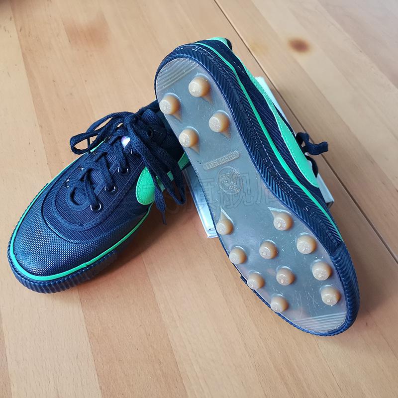 三球足球鞋钉鞋学生运动鞋石家庄男女低帮橡胶防滑帆布碎钉长钉鞋