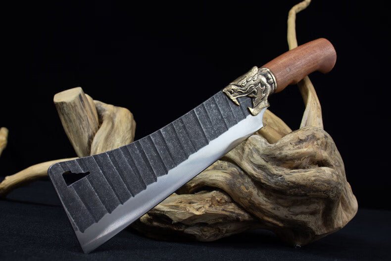 龙泉手工锻打砍骨刀厨房家用斩鸡鸭鱼排骨刀锋利剁大骨刀具龙虎刀剑