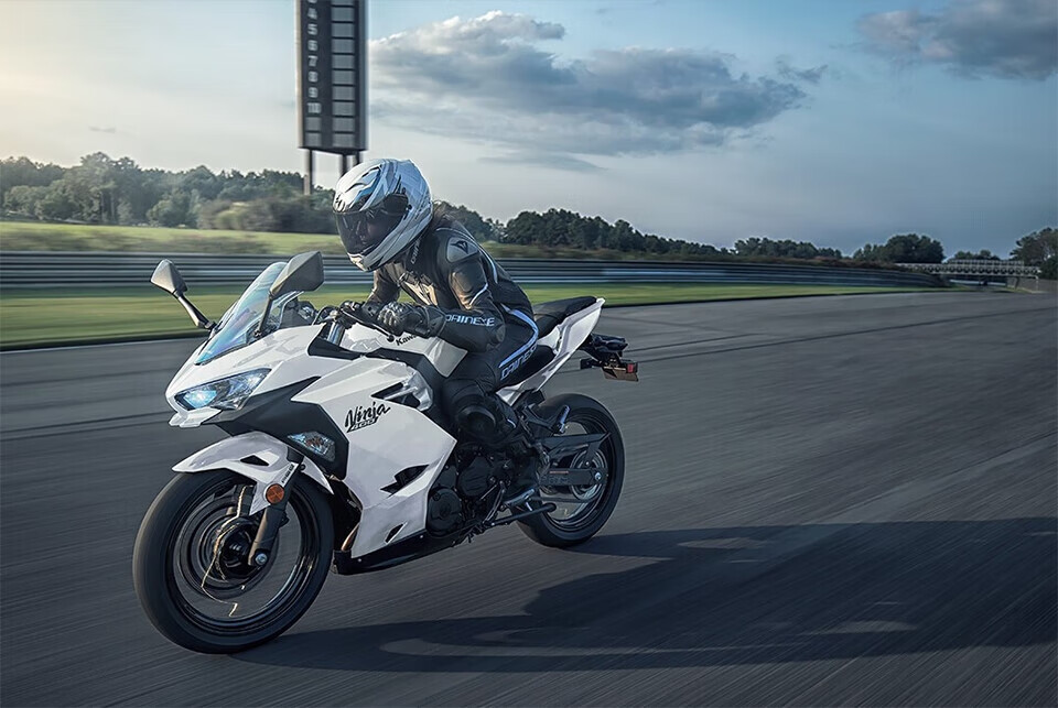 于川崎ninja400油箱贴适用车衣改装摩托车贴纸隐形车衣车贴全车车膜