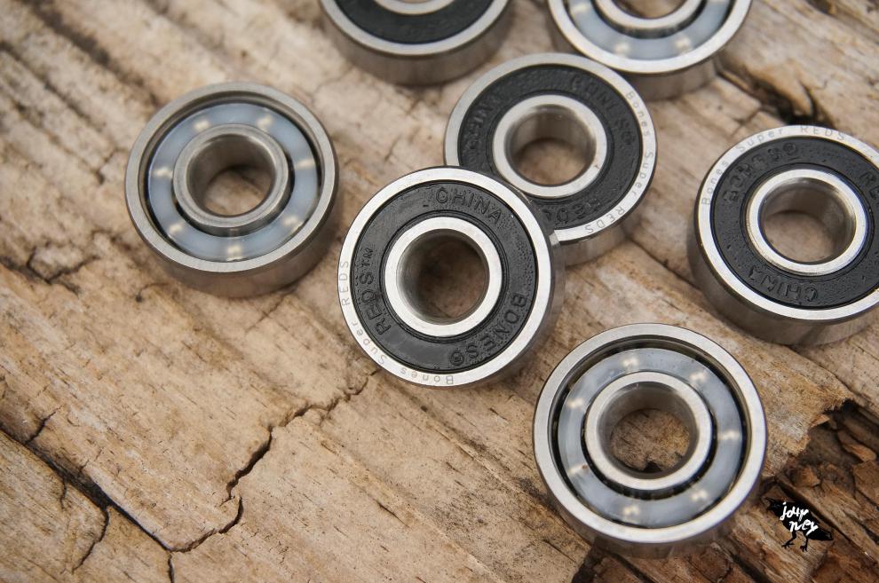 2022新款bones轴承minilogo四轮动作双翘板小鱼板长板旅行滑板店1