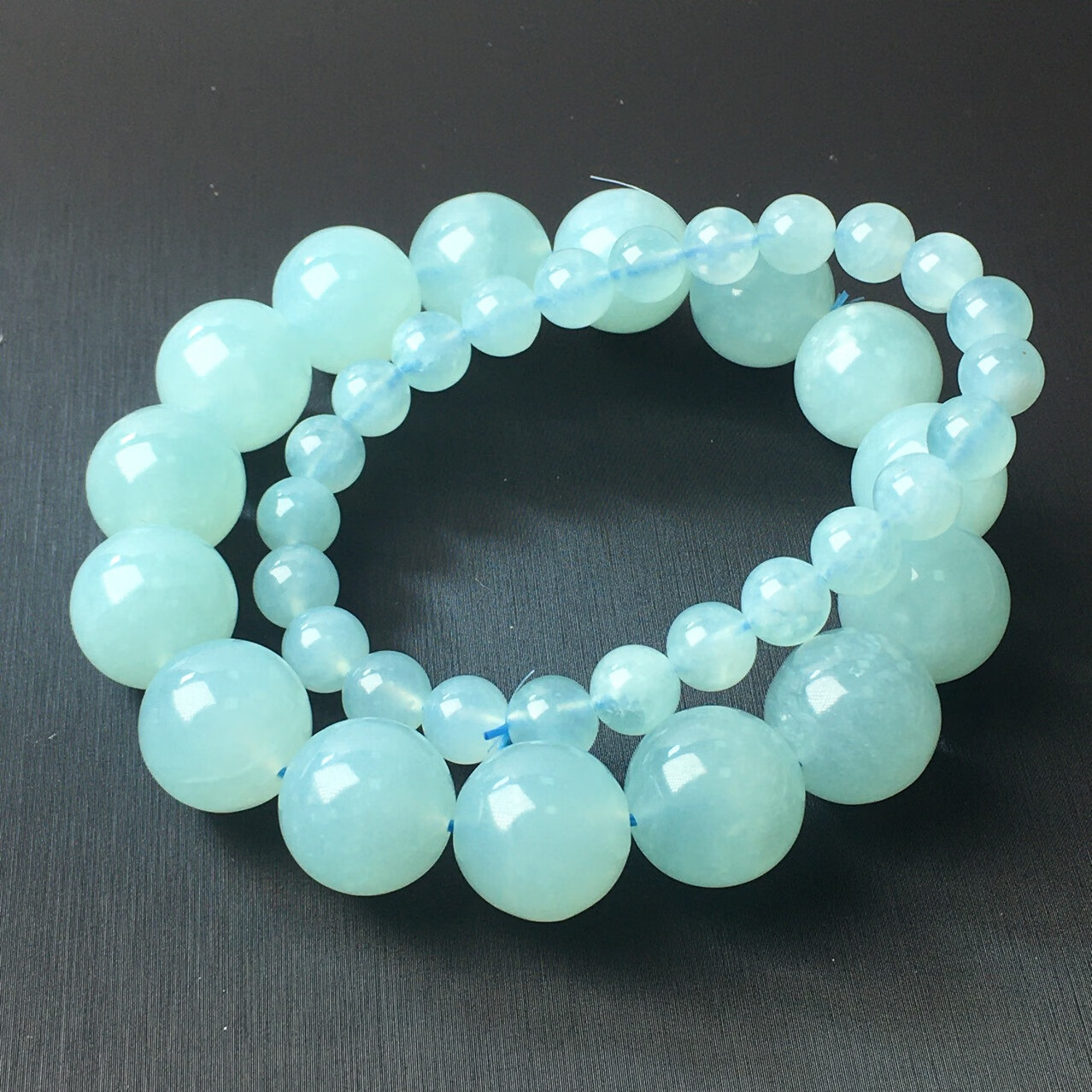 天青冻手链果冻色岫玉蓝色蛇纹石手串玉石批发市场 纯色天青冻手链