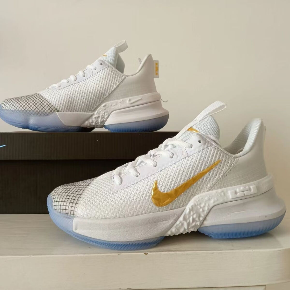 【官方旗舰店】ambassador xlll 詹姆斯使节13代篮球鞋实战减震运动