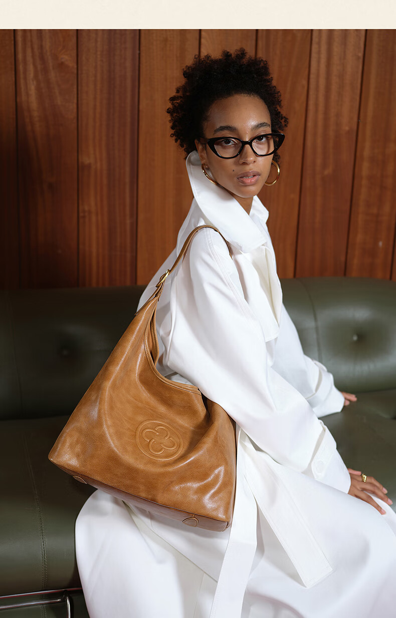 CASSILE [Celebrity Style] Cassile Tote Bag for Women, Vegetable-Tanned Leather, Large Capacity Hobo Bag, 520 Gift 6
