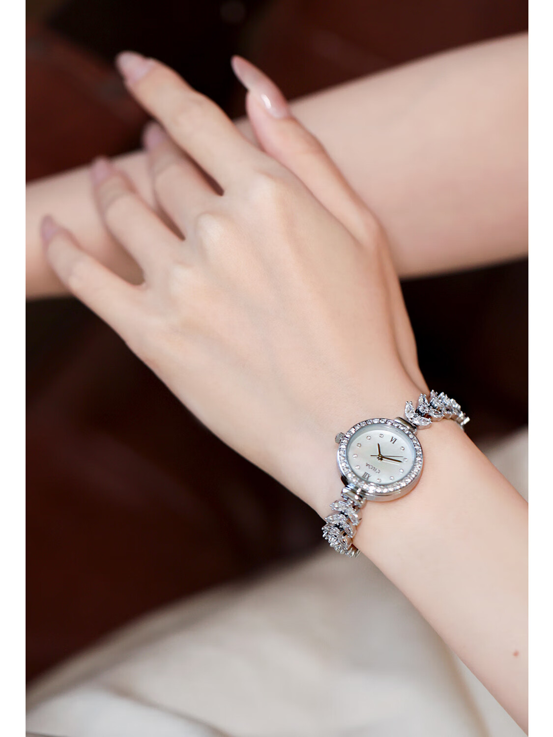 CILOA Mermaid Watch, Women's Bracelet-Style Ladies' Small Luxury Niche Design, 2025 New Model, Compact And Exquisite Fish Tail Watch for Girls 5