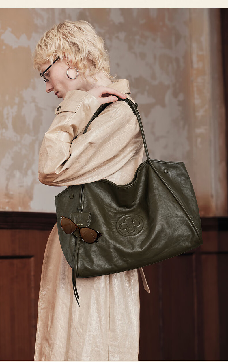 CASSILE Handbag for Women, Vegetable Tanned Cowhide Leather, Large Capacity Light Luxury Shoulder Bag, 520 Gift 7