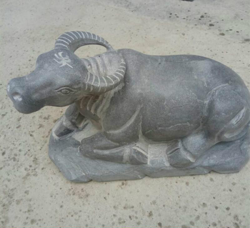 青石雕卧牛黄牛生肖牛水牛斗牛风水牛招财石头牛家居礼品 25厘米一只