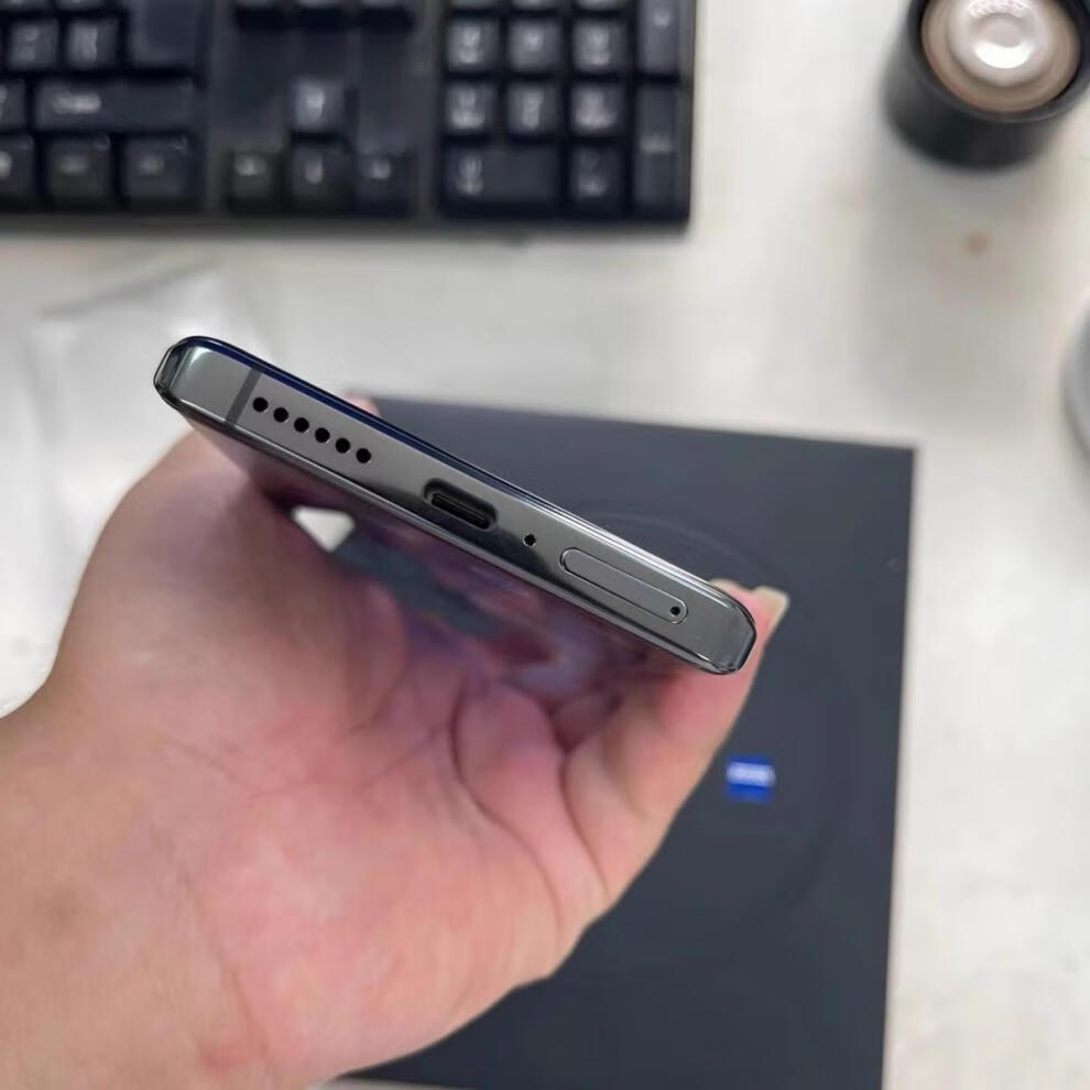 1beb633ac4de2081.jpg' style=