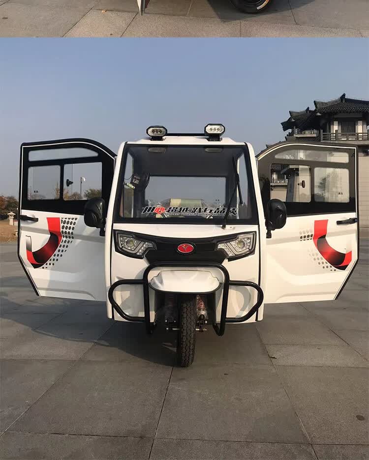 全封闭式电动车三轮车 封闭式两门三座电动三轮车家用车老人接孩子车