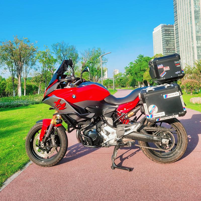 途乐边箱适用22年宝马f900xr三箱尾箱边箱不锈钢护杠全车改装配件专用