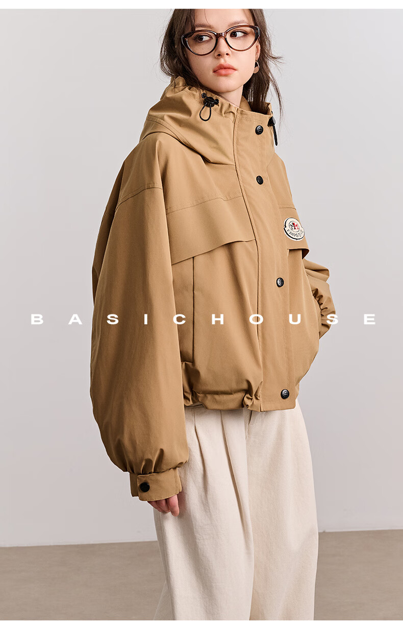 BASIC HOUSE/百家好山系户冬季2024鸭绒保暖卡其色外连帽羽绒服女2024冬季90鸭绒保暖外套 卡其色 M详情图片8