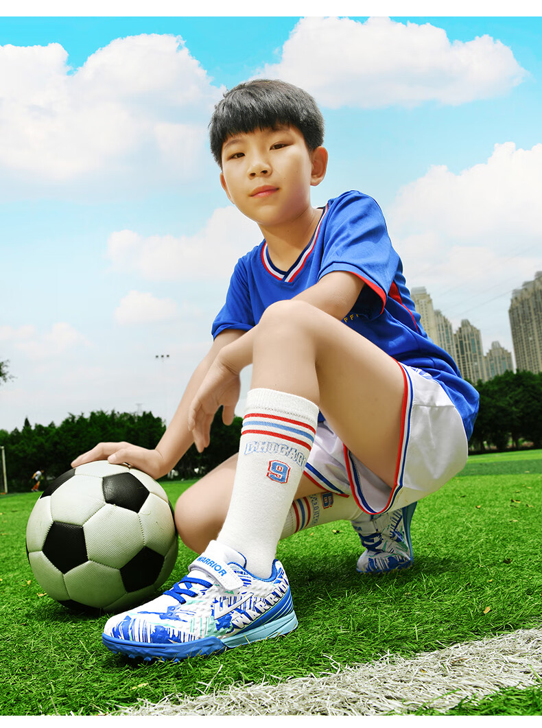 Huili Soccer Cleats with TF Studs, Velcro, No-Tie Design for Men, Women, Children, Students, Campus And Lawn Use, Model 572, Size 29, White And Navy Blue 18