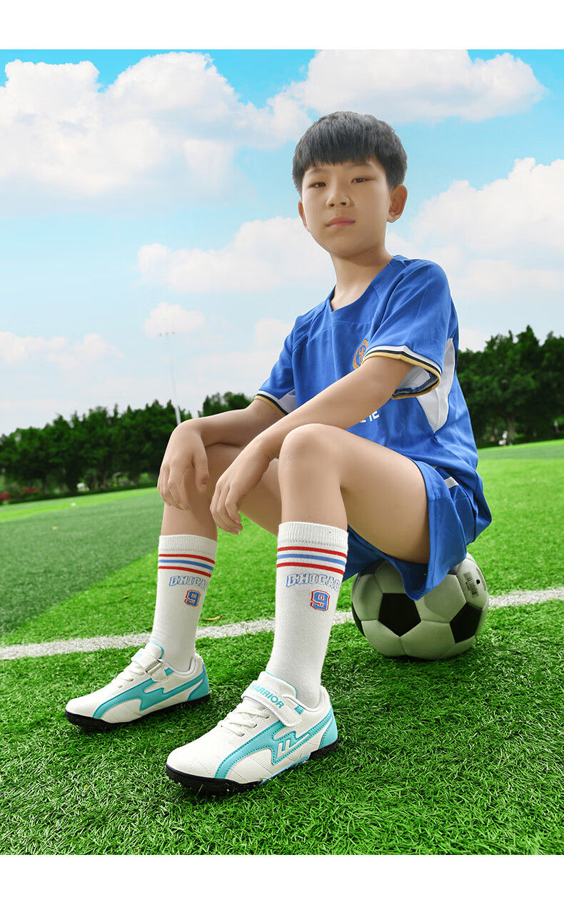 Huili Soccer Shoes with TF Turf Studs, Velcro, And No Laces for Men, Women, And Children, Suitable for School And Grass Fields, Model 595, Navy Blue, Size 31 19