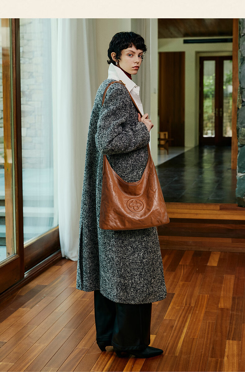 CASSILE [Celebrity Style] Cassile Tote Bag for Women, Vegetable-Tanned Leather, Large Capacity Hobo Bag, 520 Gift 22