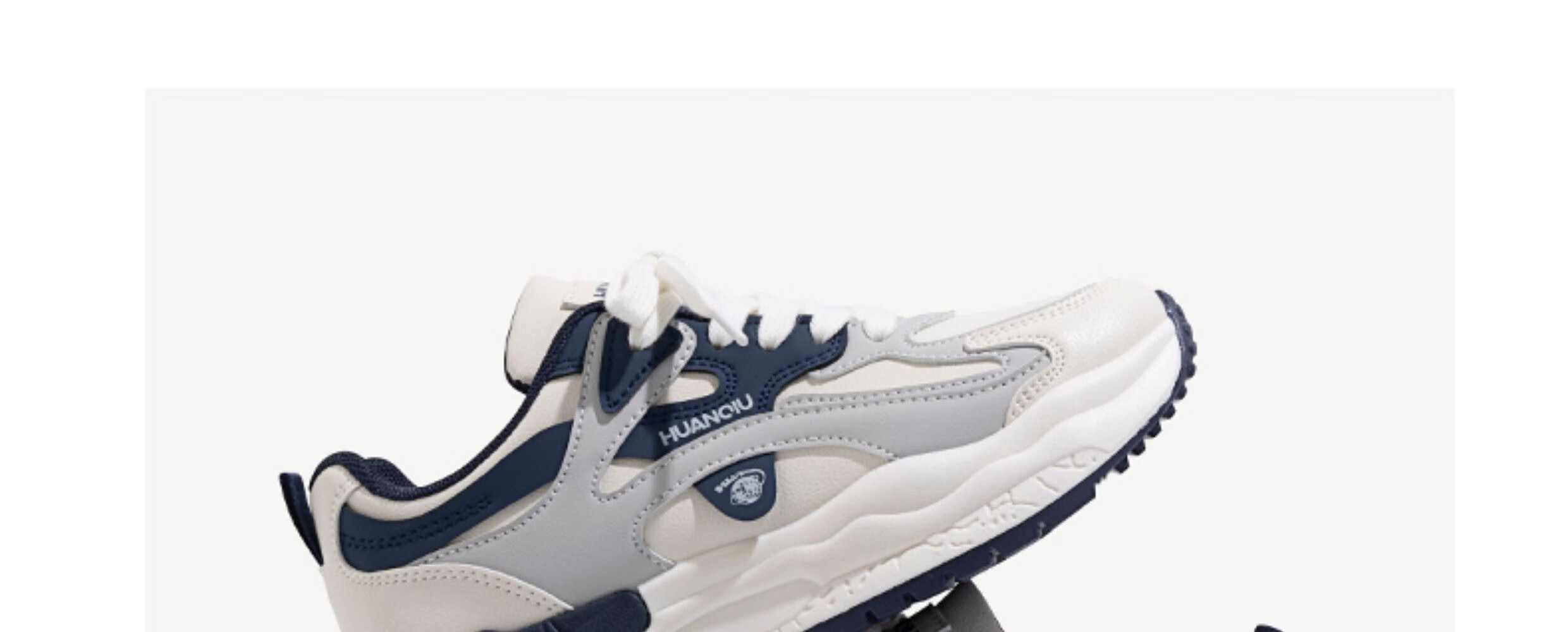 Global Thick-Soled Women's Sports Shoes 2026 New Popular Versatile Spring Niche Ins Height-Increasing Casual Running Dad Sneakers 48