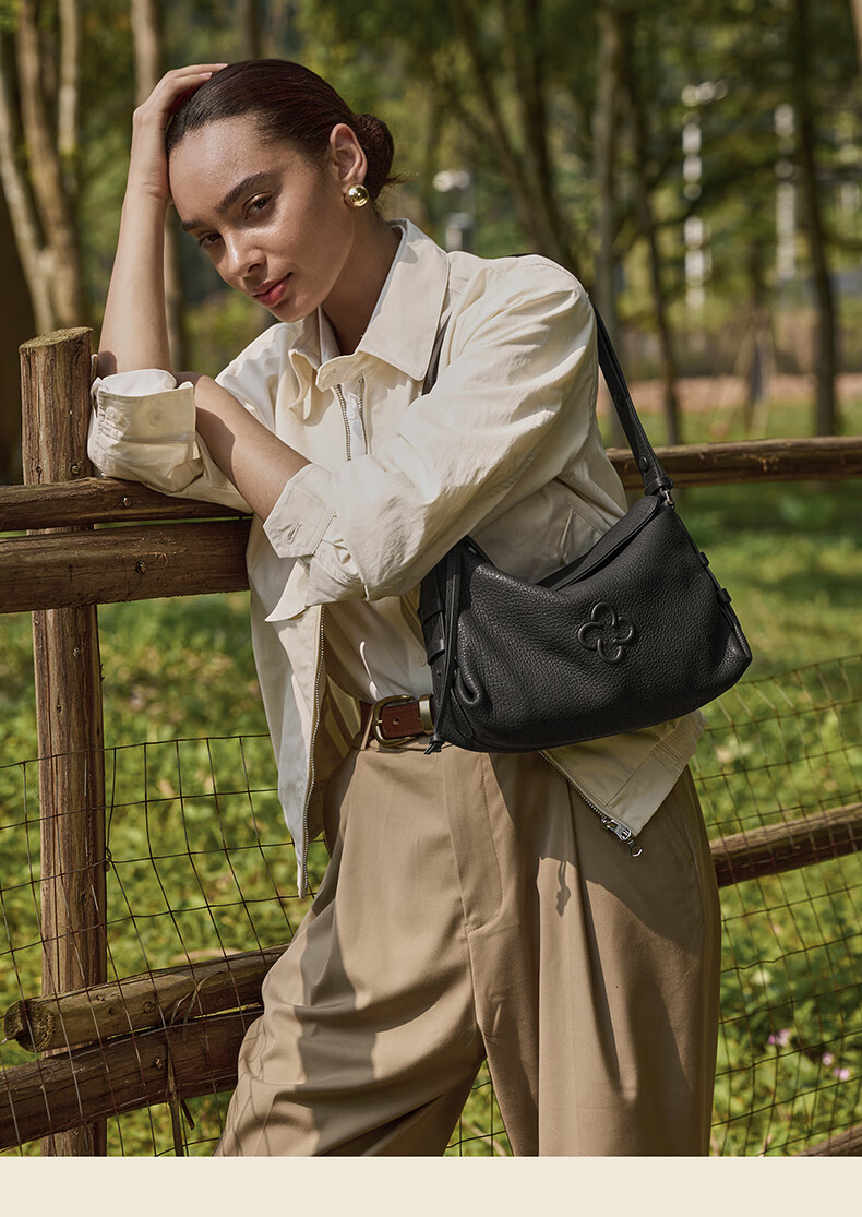 CASSILE Women's Handbag, Underarm Bag, Lambskin Commuter Light Luxury Hobo Bag, Light Luxury Tote Bag, 520 Gift 24