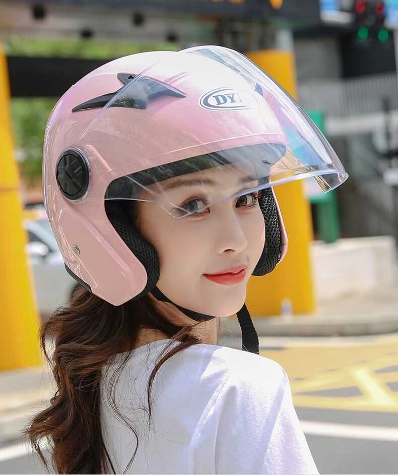 雅迪电动车头盔女士棉内衬大码踏板车冬盔四季款挡风创意超轻防水