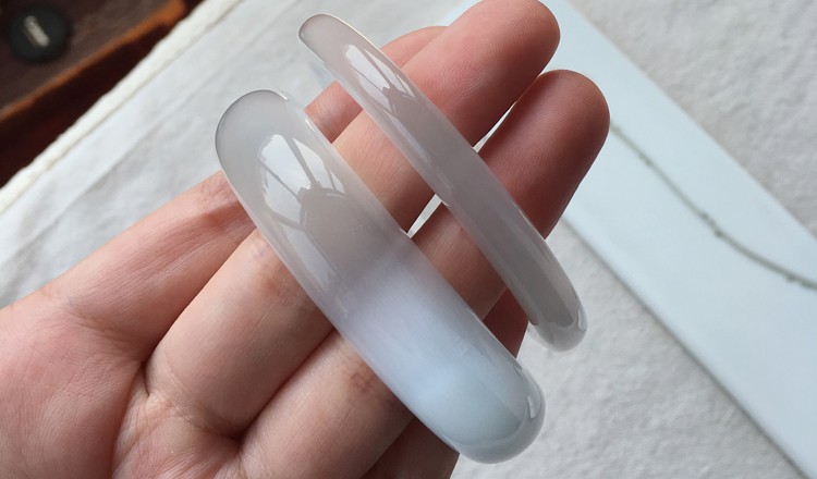 白玉猫眼石手镯水晶女款手环转运饰品女奶白色8mm内径5758mm